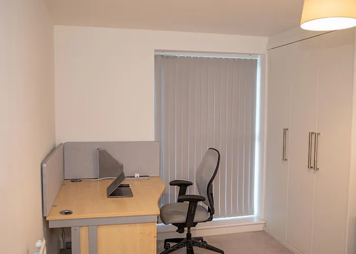 City Centre Birmingham 2Bed 2Bath Nearby Parking